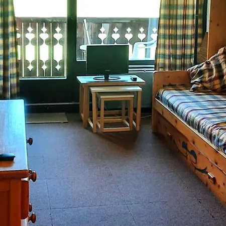 : 2 Pieces + Cabine, 5 Pers, Garage A 300m Des Pistes - Fr-1-802-99 Appartement