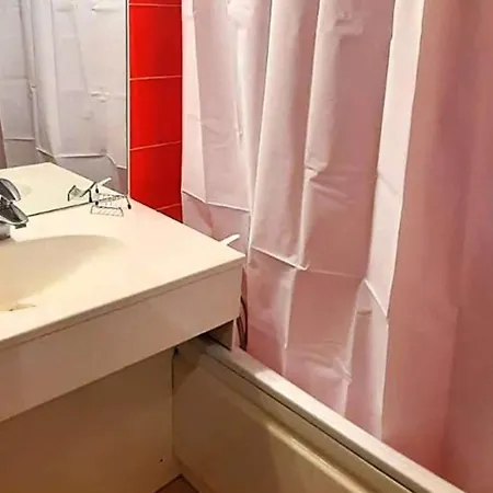 : 2 Pieces + Cabine, 5 Pers, Garage A 300m Des Pistes - Fr-1-802-99 Appartement Les Gets